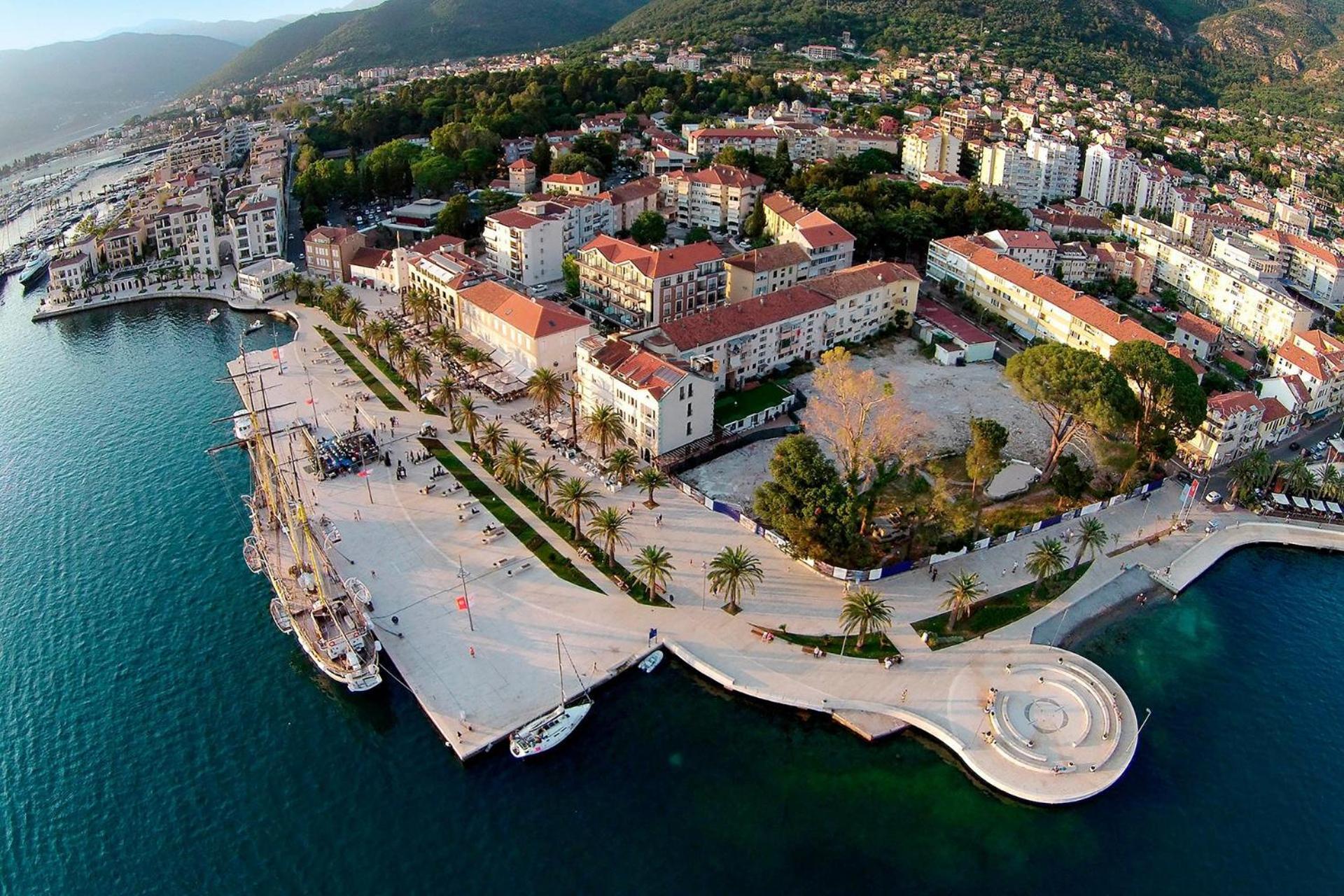 M&N Residence Tivat Exteriör bild
