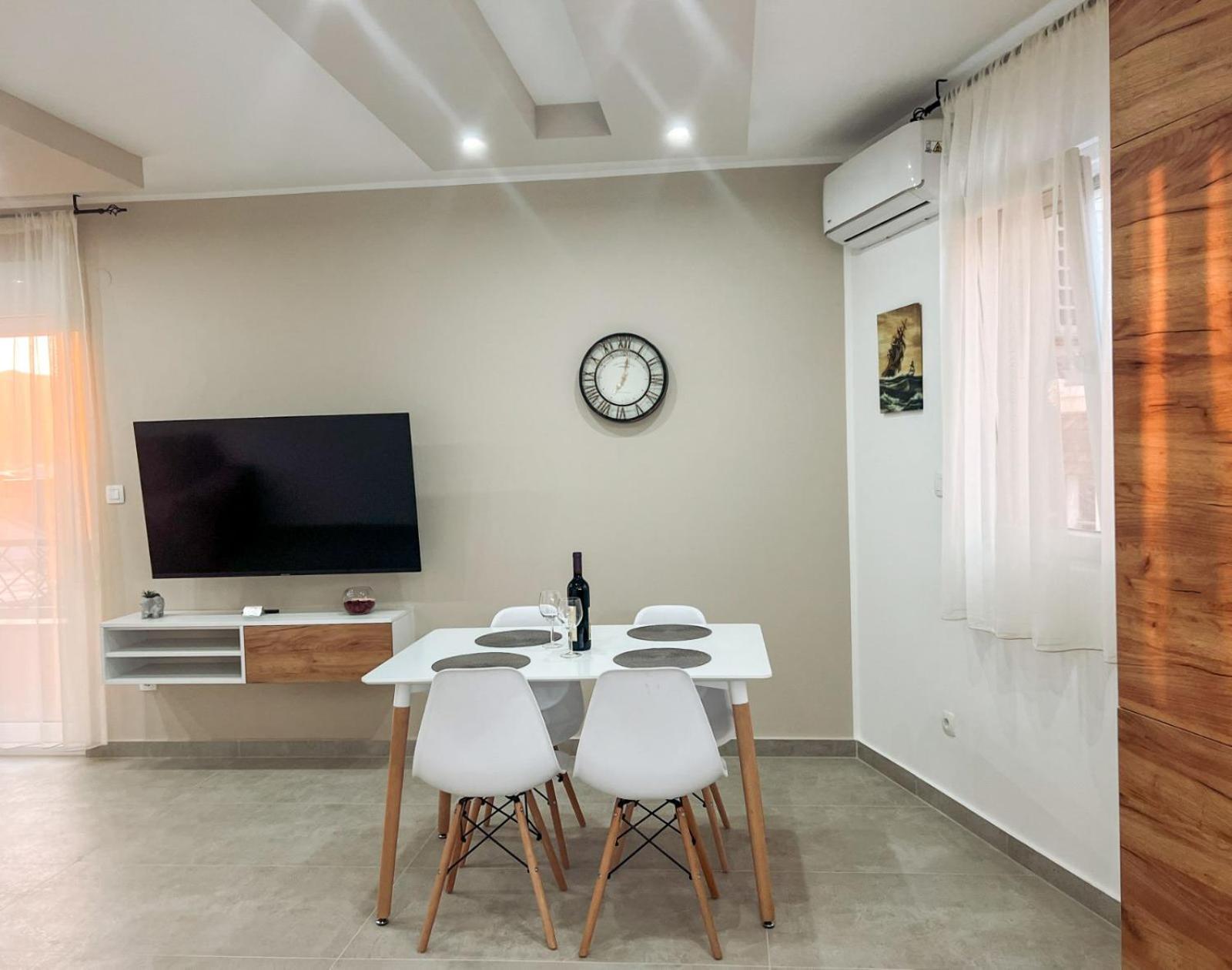 M&N Residence Tivat Exteriör bild