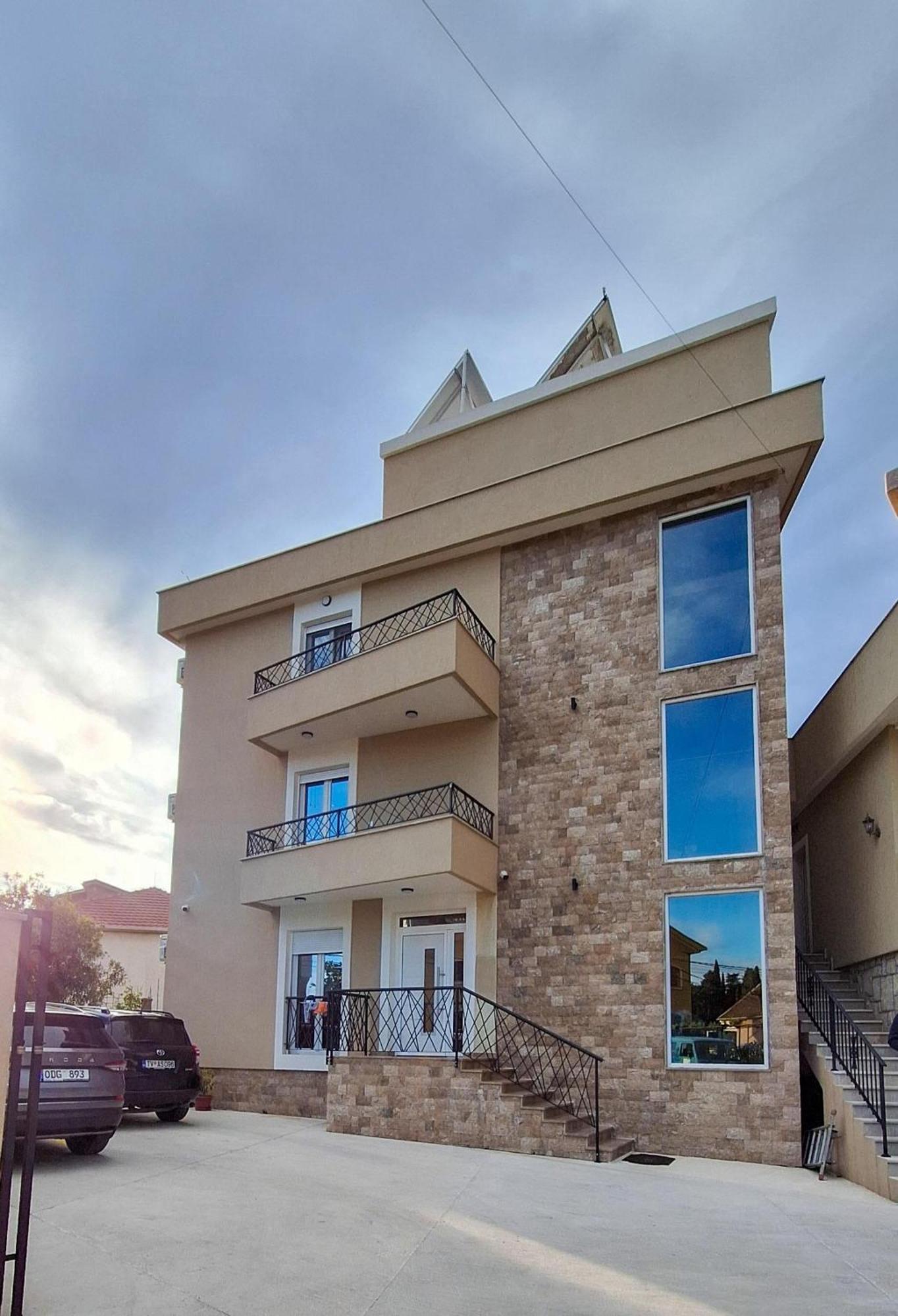 M&N Residence Tivat Exteriör bild