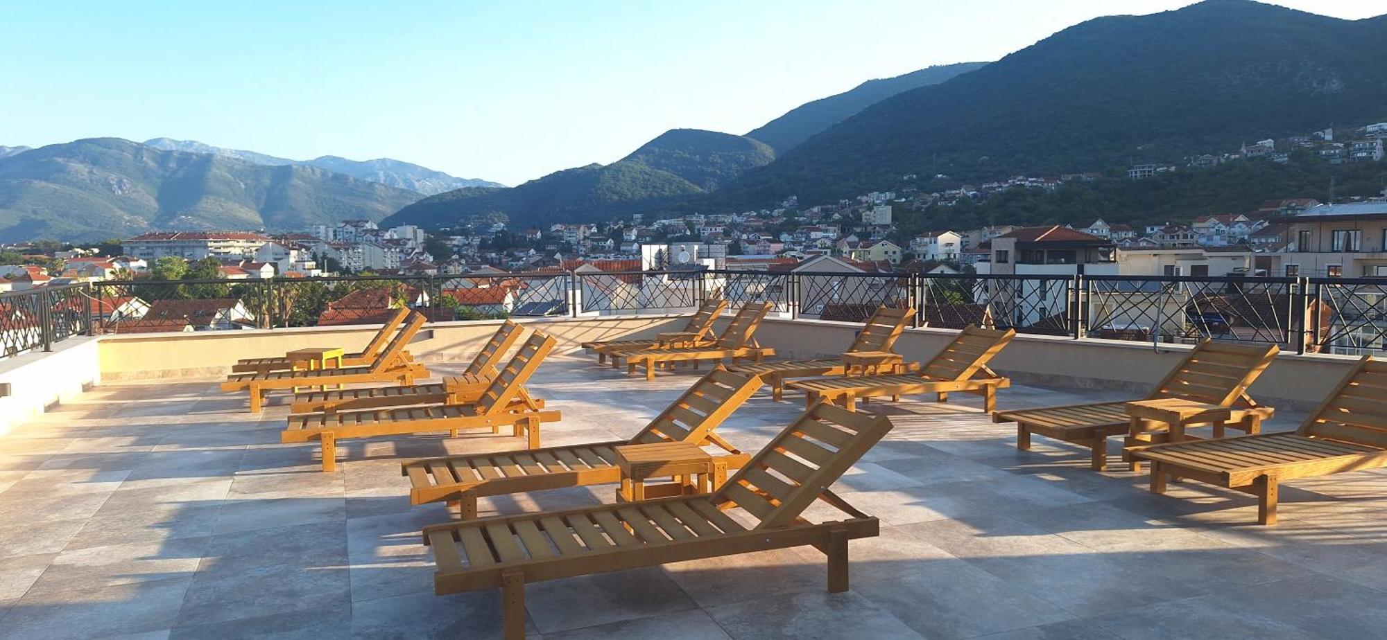 M&N Residence Tivat Exteriör bild